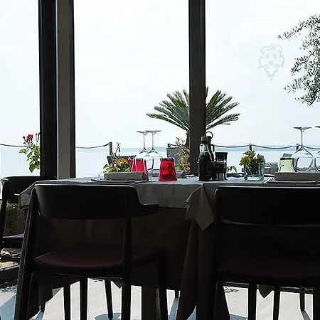 Hotel Aurora 3*