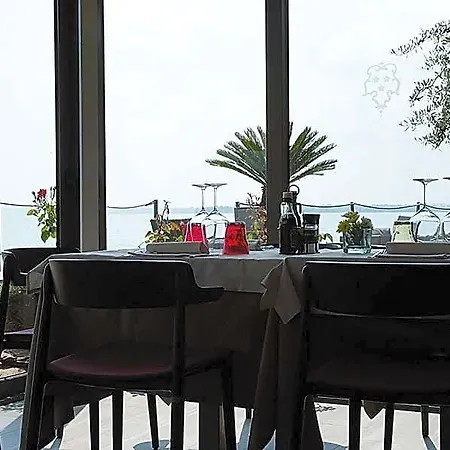 Aurora Hotel Sirmione