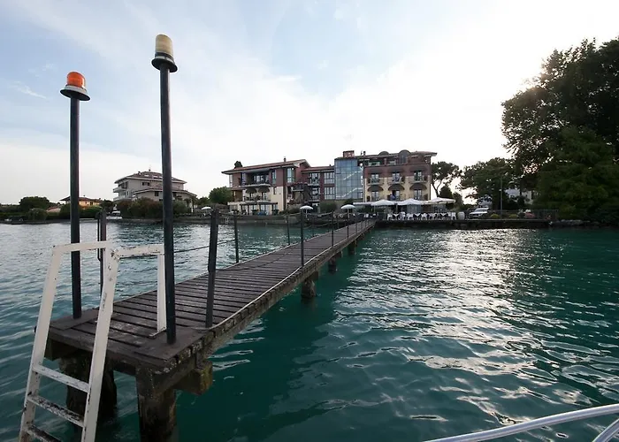 Aurora 3* Sirmione