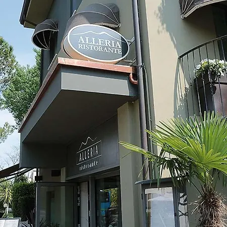 Aurora 3*